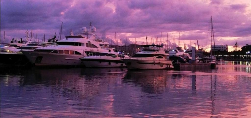 Alicante Luxury Yacht Harbour 5 stars Exterior foto